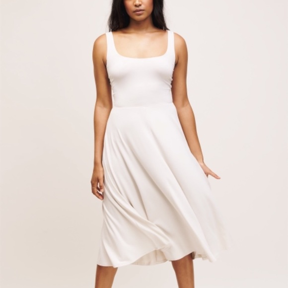 Dynamite Square Neck Midi Dress - Picture 2 of 8